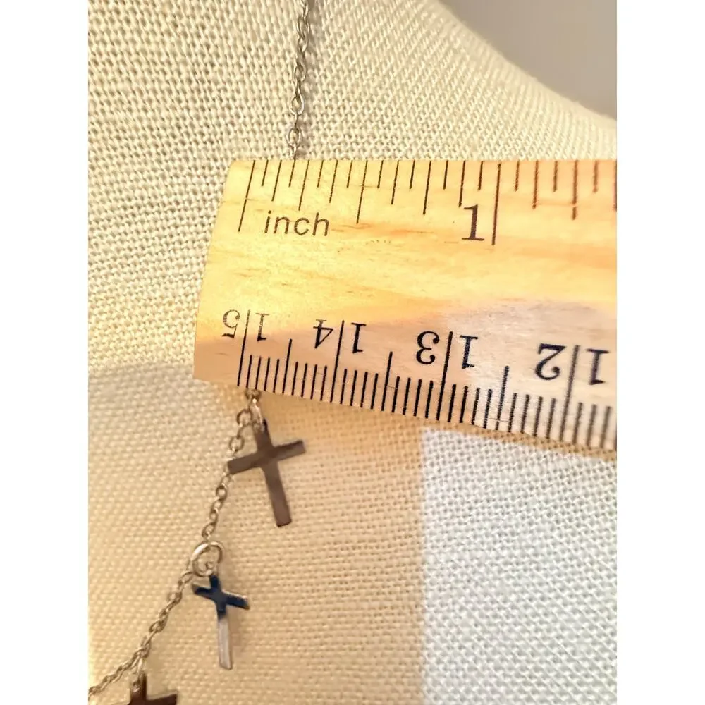 Vintage Silver Tone Cross Charm Necklace 16”